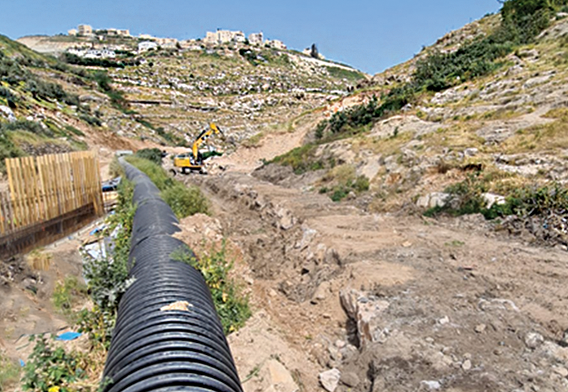 לפתיחת גלריה בחלון ודיפדוף פנימי